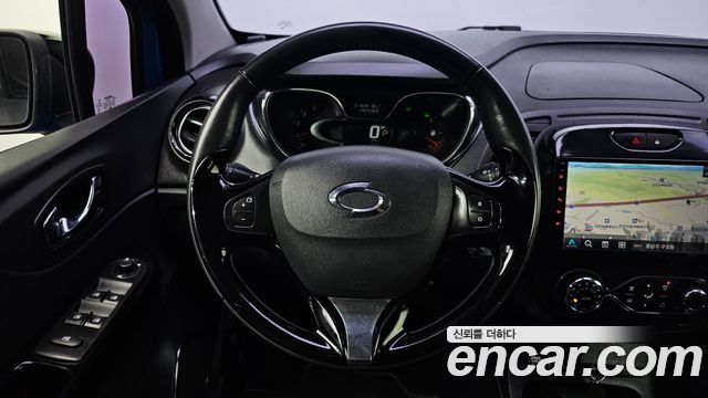 Renault Korea QM3 2017 — photo 14