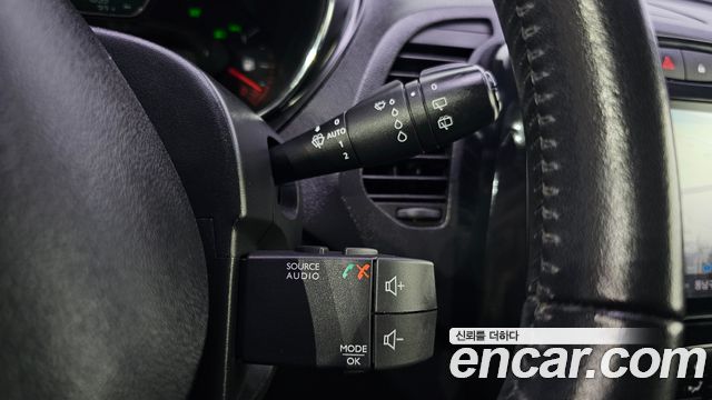 Renault Korea QM3 2017 — photo 15