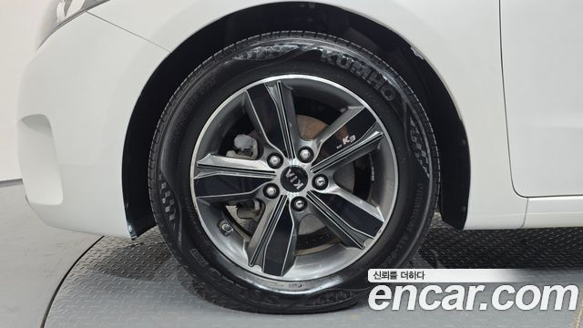 Kia K3 2018 — photo 5