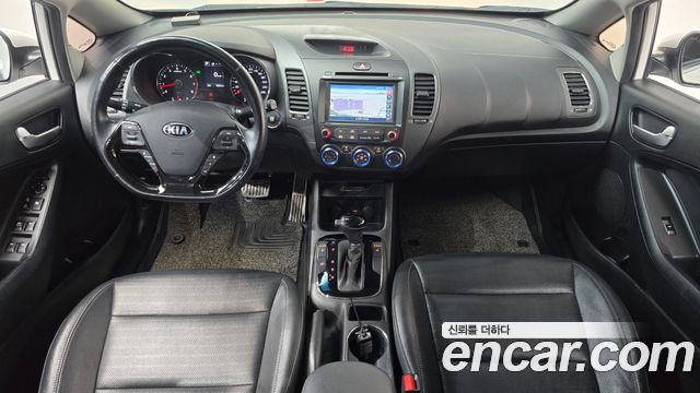 Kia K3 2018 — photo 10