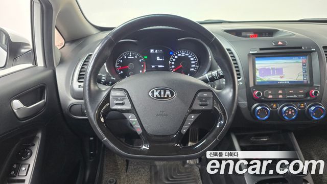 Kia K3 2018 — photo 18
