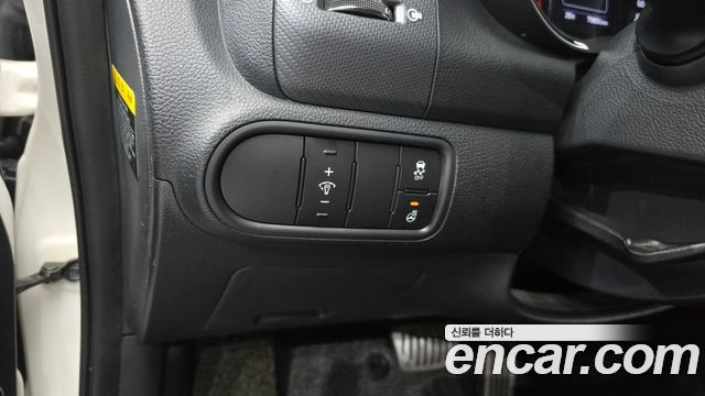 Kia K3 2018 — photo 22