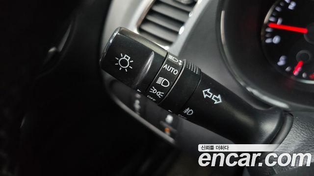 Kia K3 2018 — photo 24