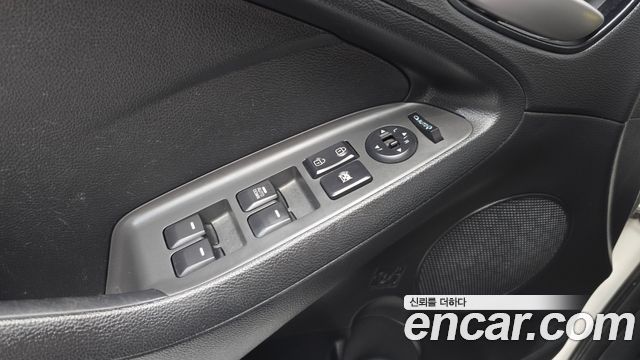 Kia K3 2018 — photo 25