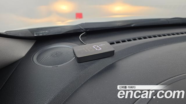 Kia K3 2018 — photo 31