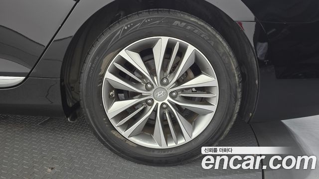 Hyundai Grandeur 2017 — photo 7