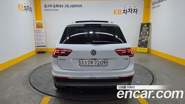 Volkswagen Tiguan 2020 — photo 4