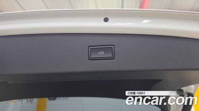 Volkswagen Tiguan 2020 — photo 18