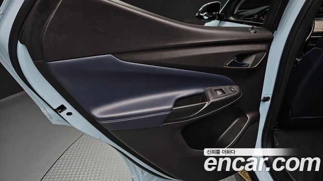Chevrolet Korea 볼트 EUV 2022 — photo 15