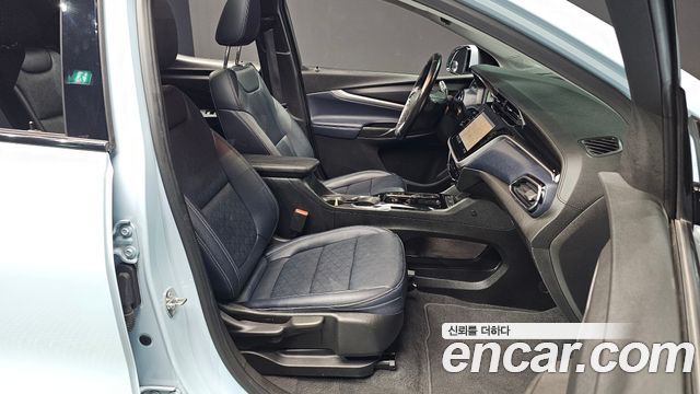 Chevrolet Korea 볼트 EUV 2022 — photo 16