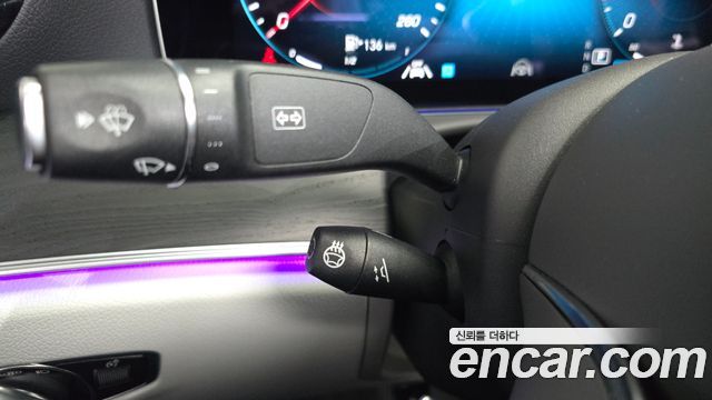 Mercedes-Benz E-Class 2023 — photo 21