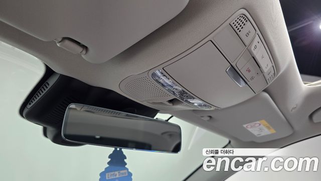 Mercedes-Benz E-Class 2023 — photo 25