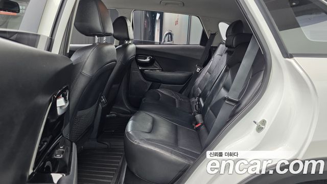 Kia Niro 2022 — photo 18