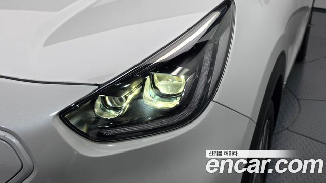Kia Niro 2022 — photo 8