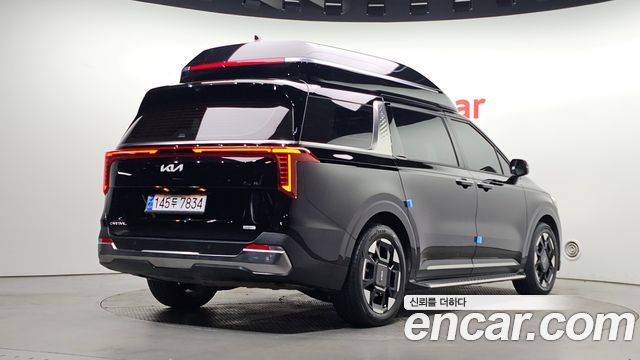Kia Canival 2025 — photo 2