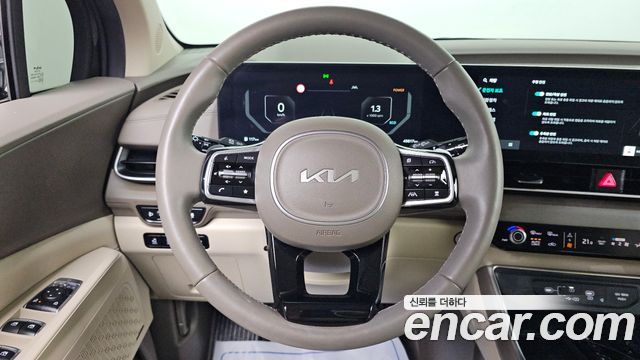 Kia Canival 2025 — photo 13