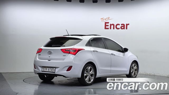 Hyundai i30 2012 — photo 2