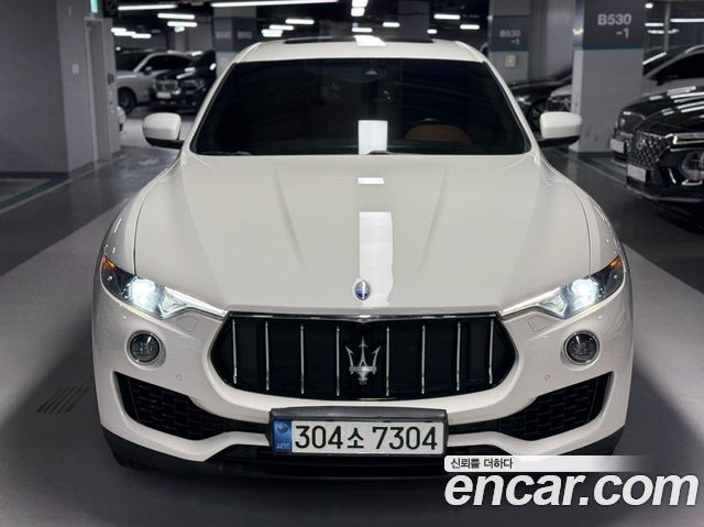 Maserati Levante 2017 — photo 2
