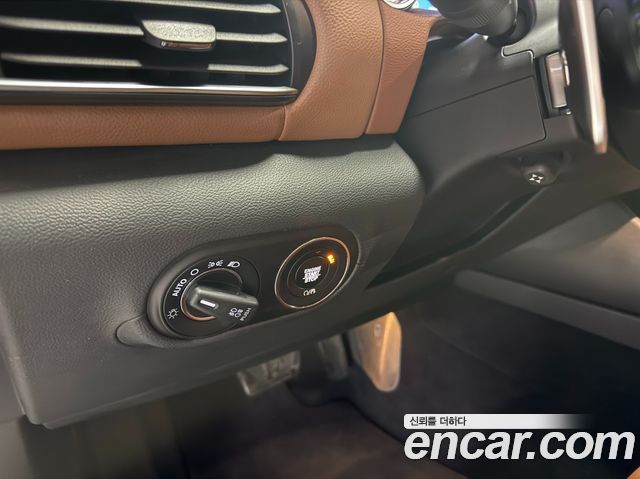 Maserati Levante 2017 — photo 12
