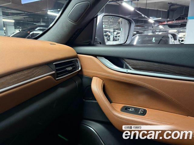 Maserati Levante 2017 — photo 16