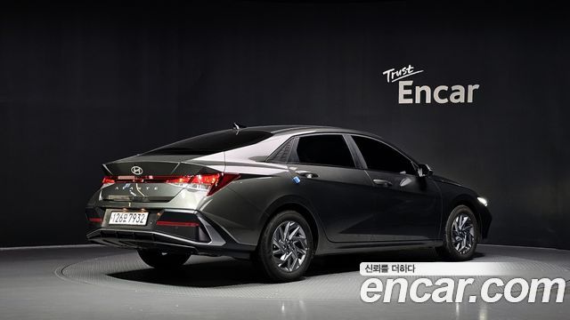 Hyundai AVANTE 2024 — photo 2