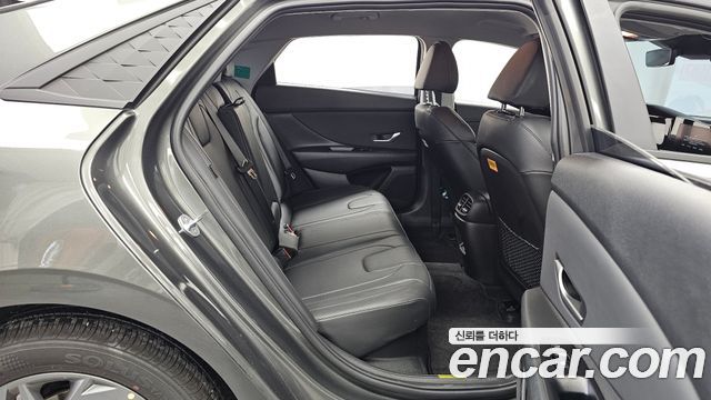Hyundai AVANTE 2024 — photo 12
