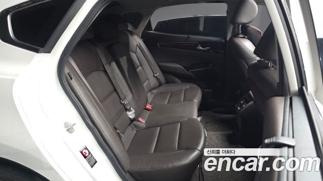 Kia K7 2019 — photo 18