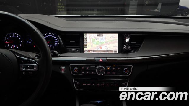 Kia K7 2019 — photo 20