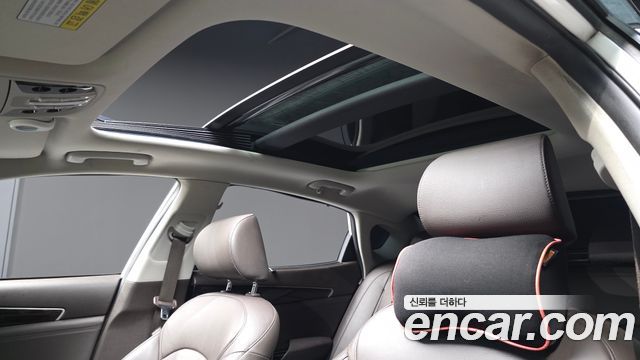 Kia K7 2019 — photo 23