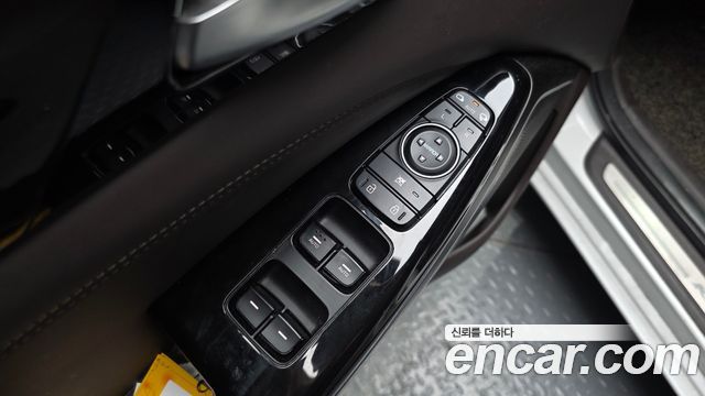 Kia K7 2019 — photo 33