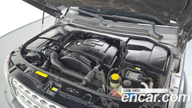 Land Rover Discovery 2015 — photo 6