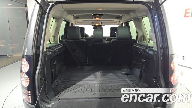 Land Rover Discovery 2015 — photo 36