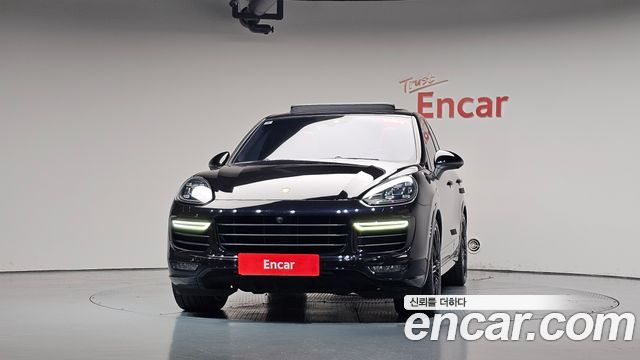 Porsche Cayenne 2018 — photo 3