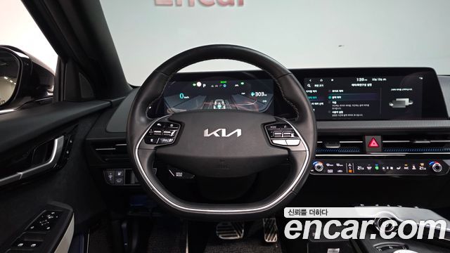 Kia EV6 2023 — photo 19