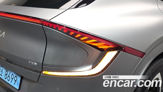 Kia EV6 2023 — photo 9
