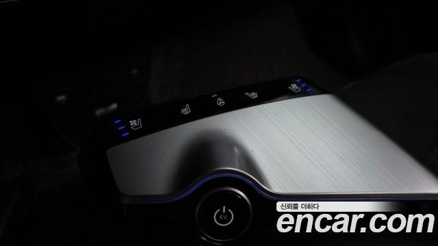 Kia EV6 2023 — photo 36