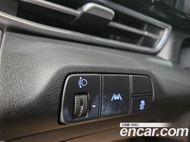 Hyundai AVANTE 2022 — photo 14
