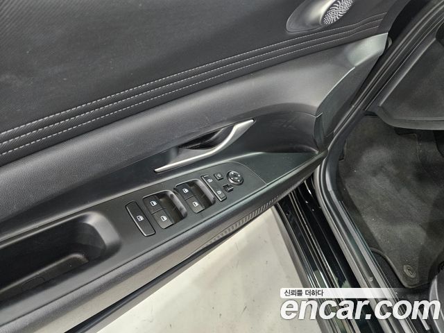 Hyundai AVANTE 2022 — photo 17