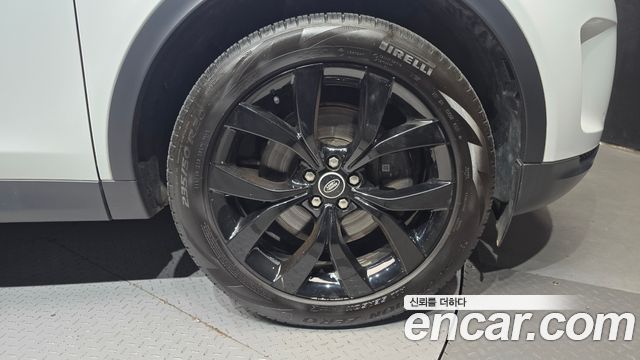 Land Rover Discovery Sport 2023 — photo 7