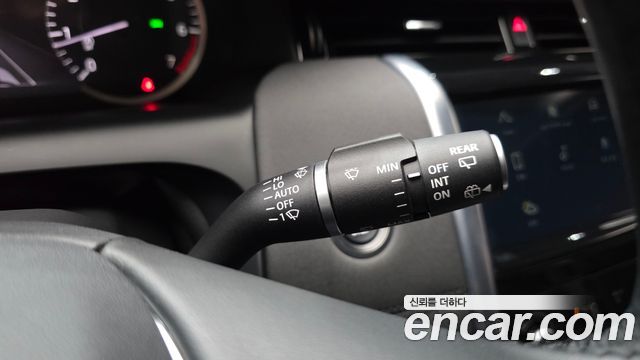 Land Rover Discovery Sport 2023 — photo 27