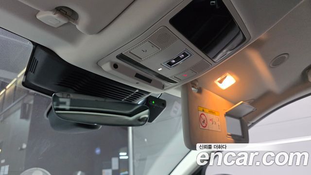 Land Rover Discovery Sport 2023 — photo 29