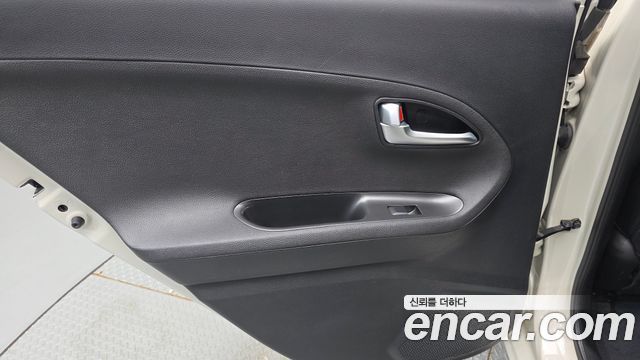 Kia morning 2013 — photo 15