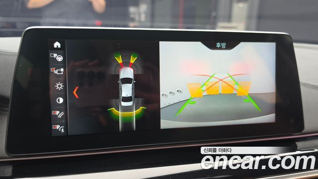 BMW 5-Series 2018 — photo 21