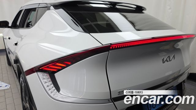 Kia EV6 2024 — photo 9