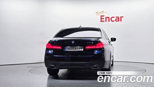 BMW 5-Series 2023 — photo 4