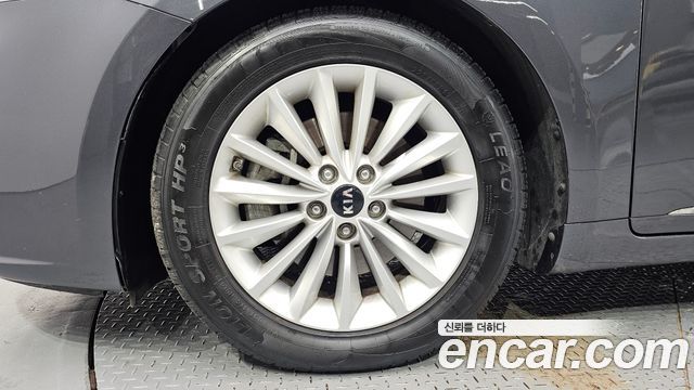 Kia K7 2017 — photo 5