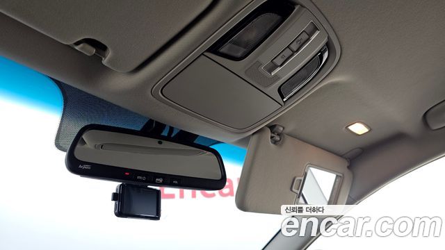 Kia K7 2017 — photo 18