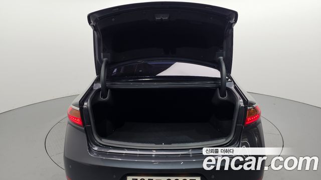 Kia K7 2017 — photo 20