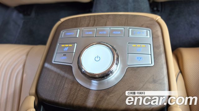 Genesis G80 2024 — photo 25