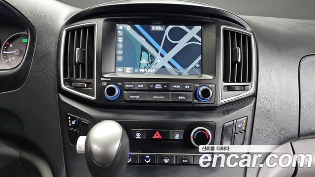 Hyundai Starex 2017 — photo 14